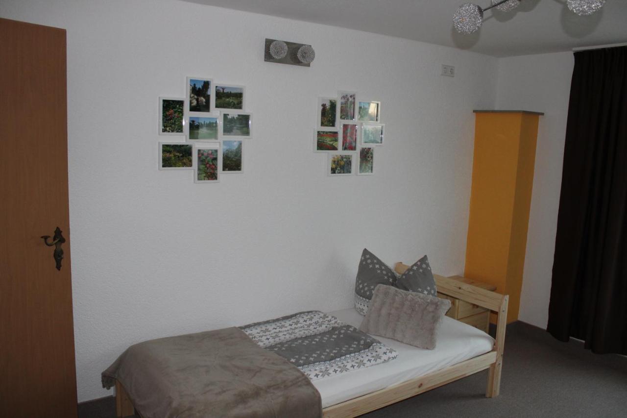 Baerchenhof Appartement Priestewitz Buitenkant foto