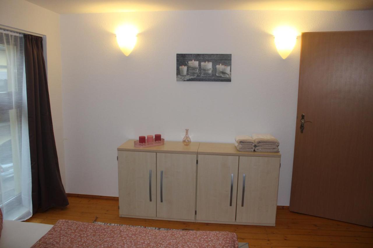 Baerchenhof Appartement Priestewitz Buitenkant foto