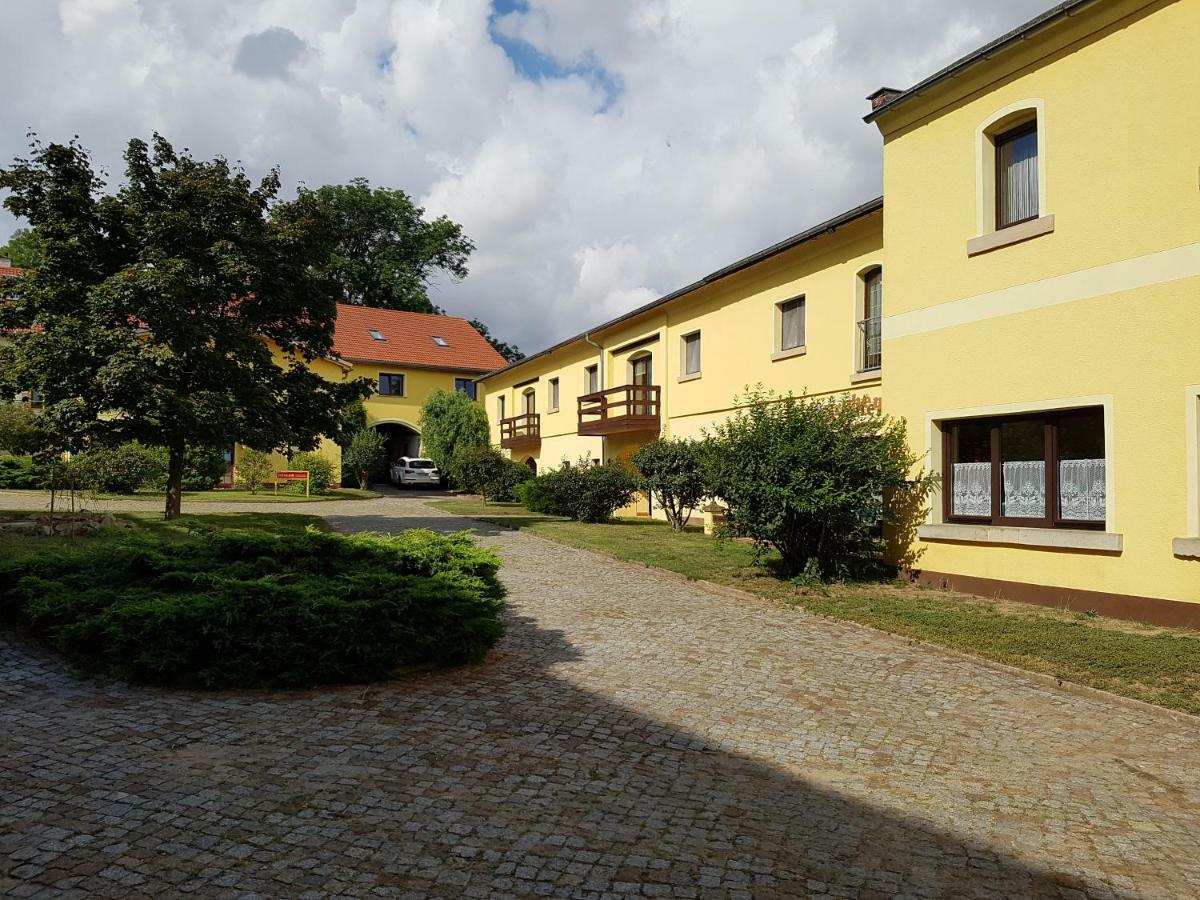 Baerchenhof Appartement Priestewitz Buitenkant foto